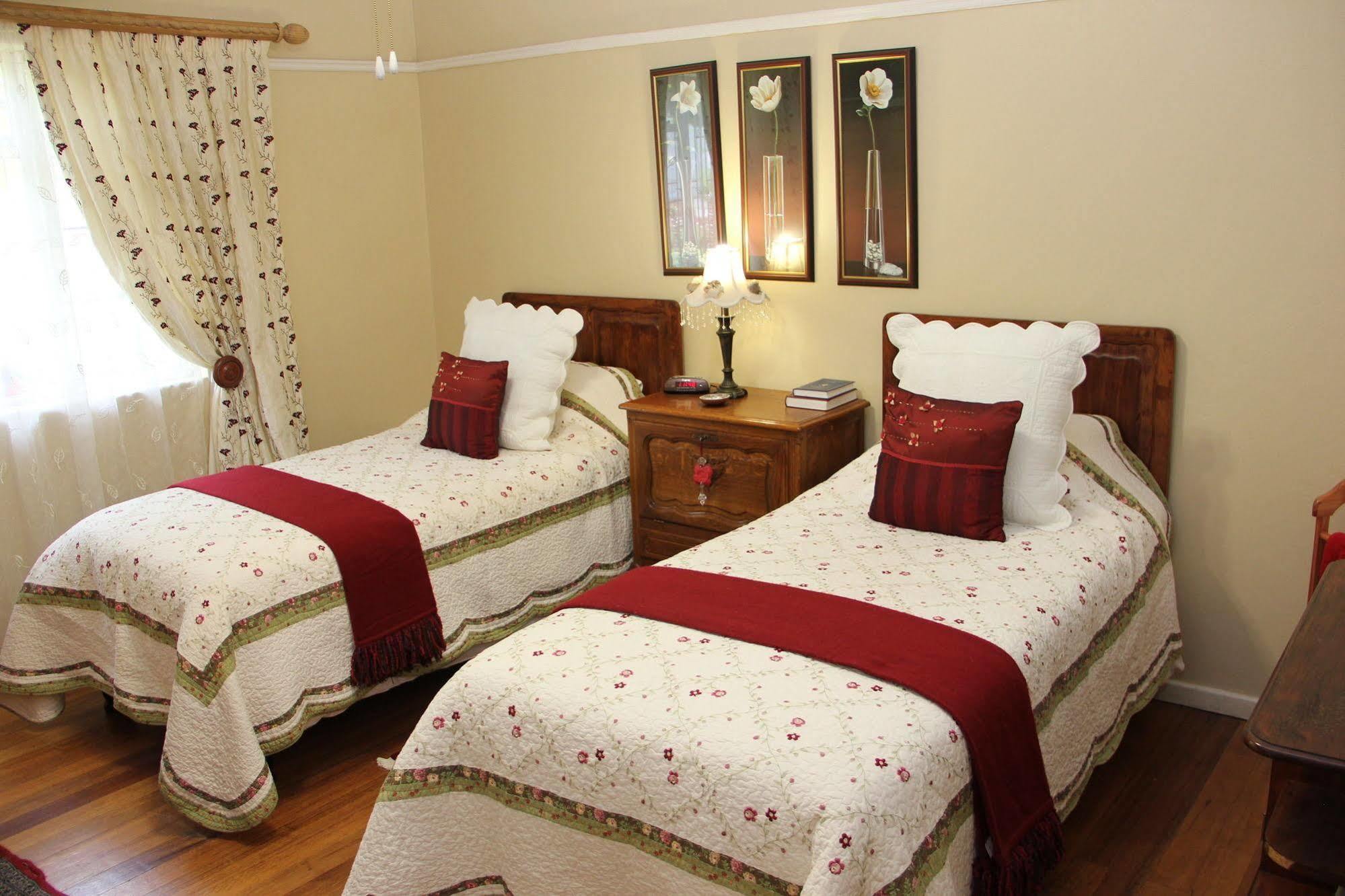 Beau & I Bed & Breakfast Graaff-Reinet Екстериор снимка