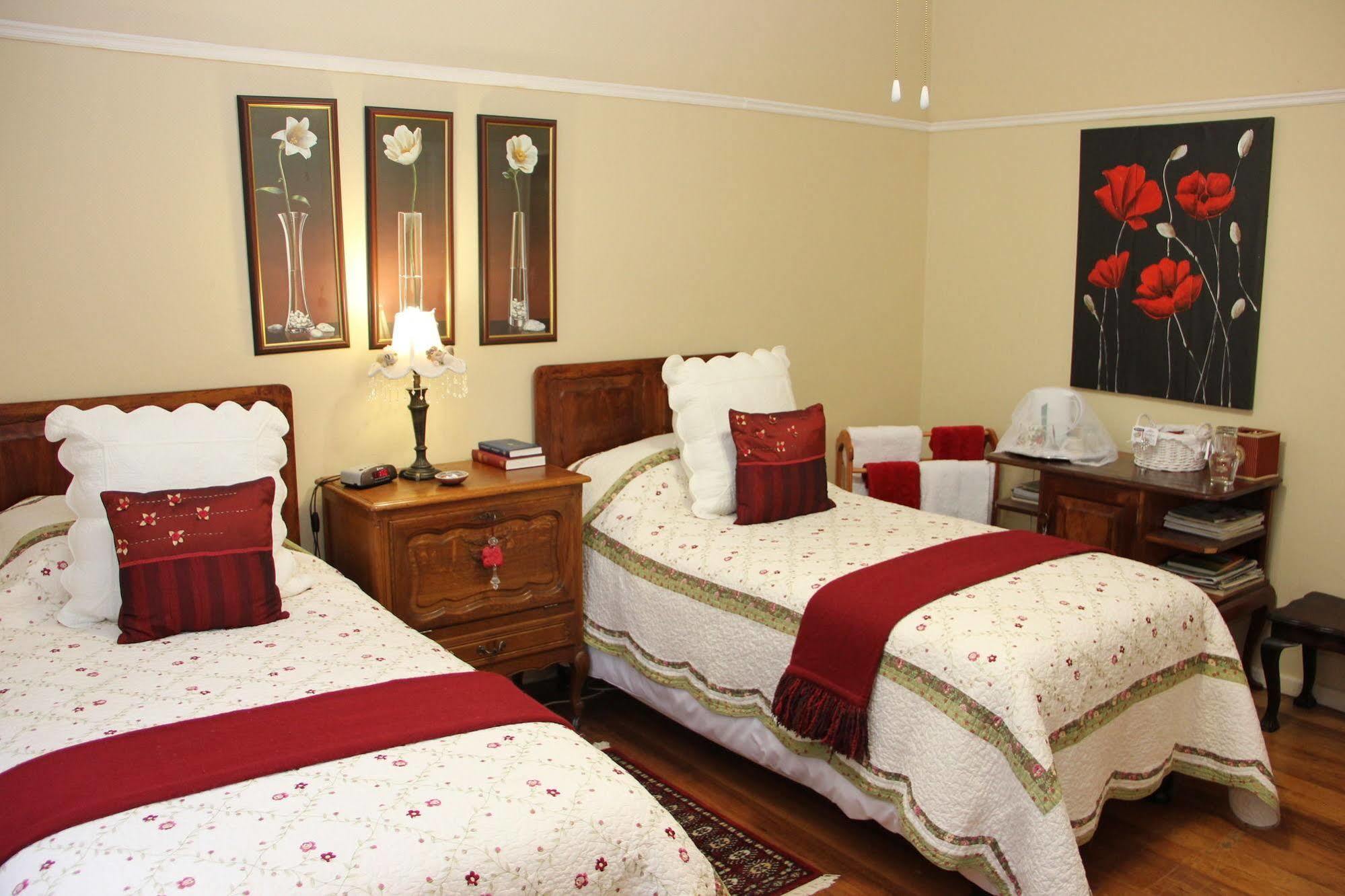 Beau & I Bed & Breakfast Graaff-Reinet Екстериор снимка