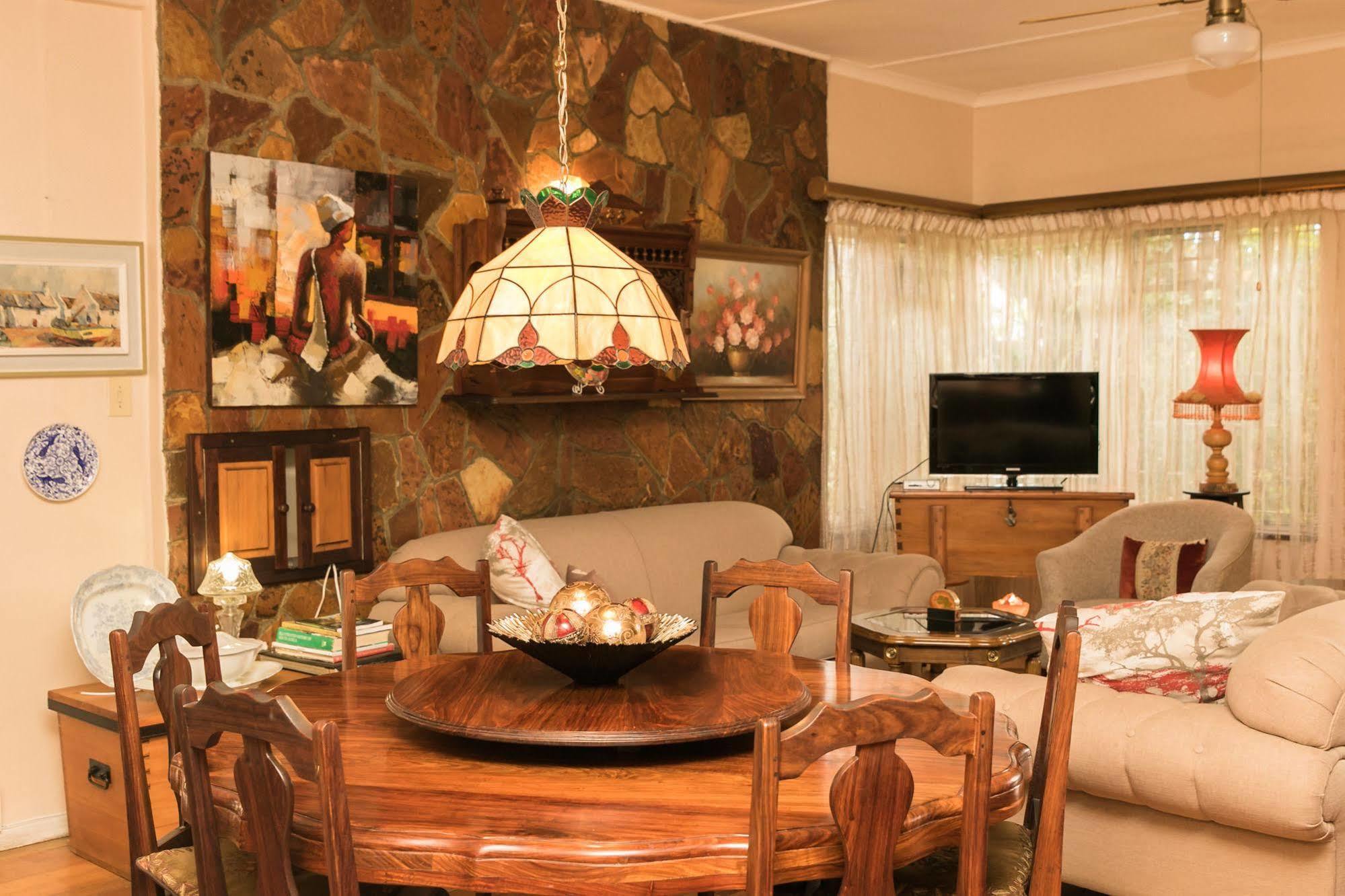 Beau & I Bed & Breakfast Graaff-Reinet Екстериор снимка